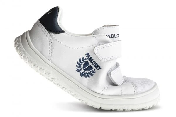 Deportivos Unisex Pablosky Blancos De Piel Con Cierre Adherente 200002 | Pablosky 3 Deportivos Unisex Pablosky Blancos De Piel Con Cierre Adherente 200002 | Pablosky - Imagen 3