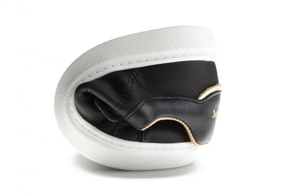 Deportivos De Niña Pablosky Negros De Piel Con Cierre Adherente 200810 | Pablosky 4 Deportivos De Niña Pablosky Negros De Piel Con Cierre Adherente 200810 | Pablosky - Imagen 4